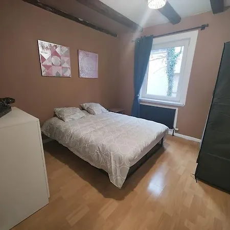 Comfortable T2 In Neudorf, * Strasburg